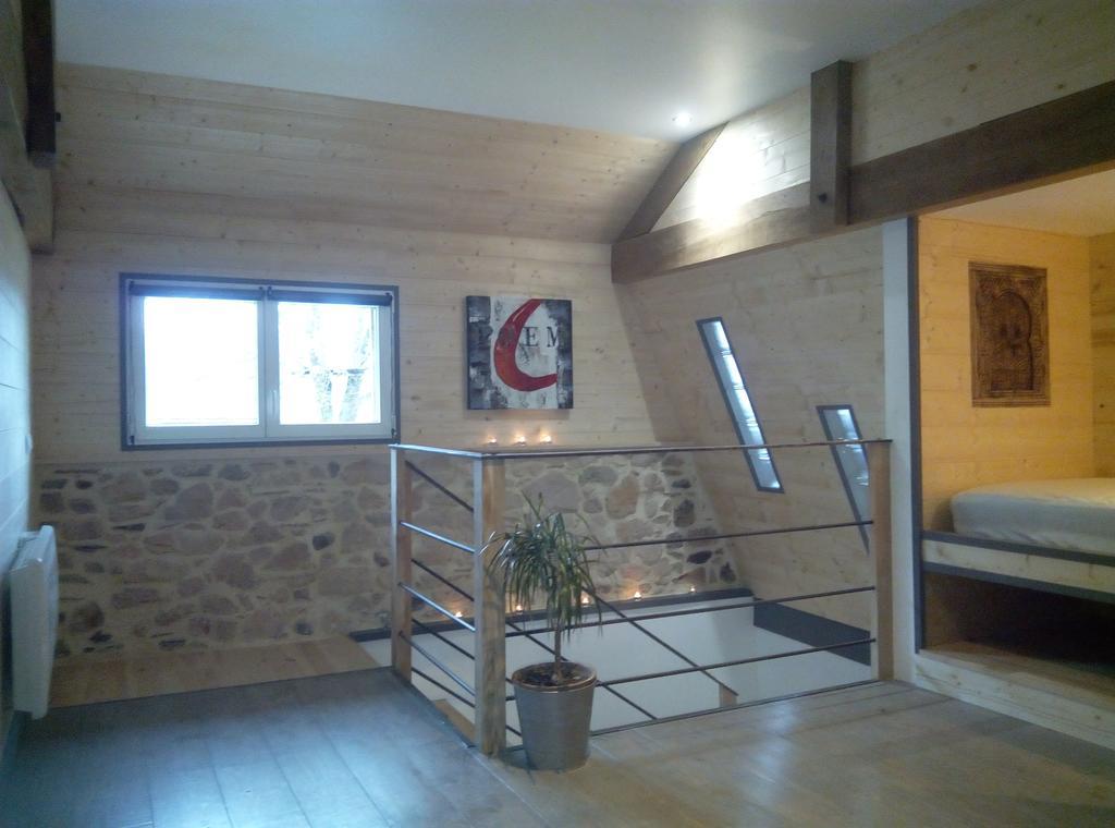 Farmstay Alpagaterie Juillac (Correze) Bagian luar foto